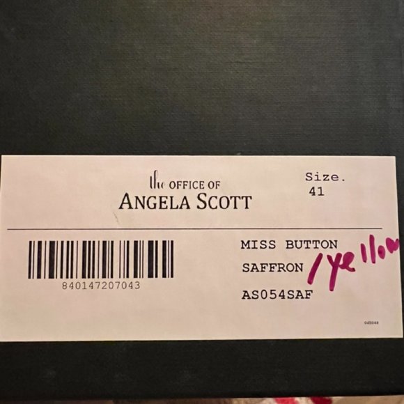 Miss Button Midheel - Picture 12 of 13